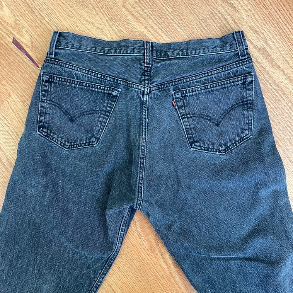 🍄SOLD🍄 Vintage Levi’s black jeans with floral patchwork size 36x32 - Picture 5 of 10